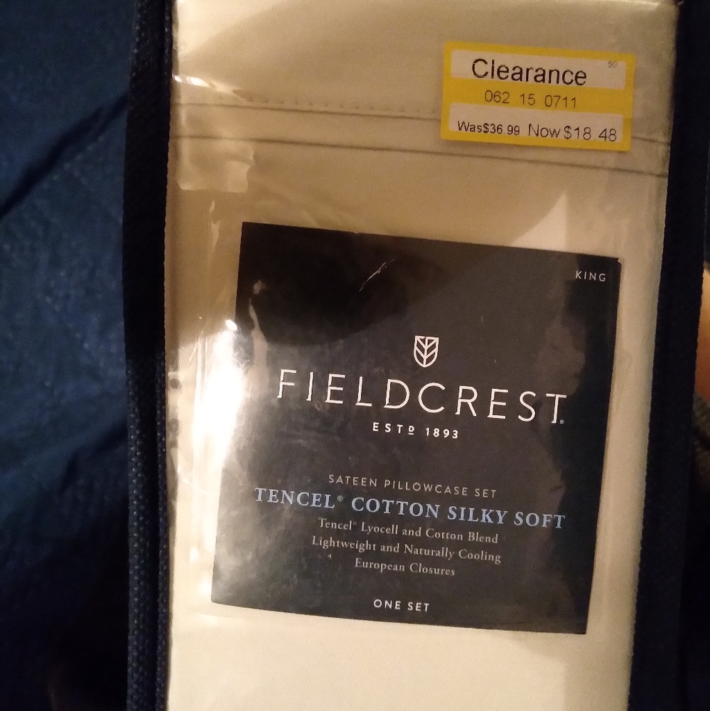 Fieldcrest king pillow cases one set
